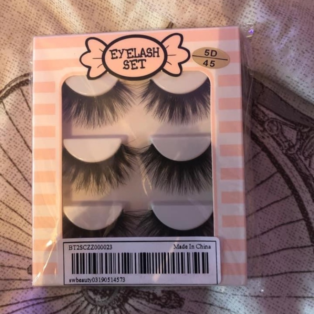 Eyelashes